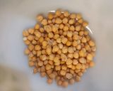 Foto del paso 1 de la receta: Mini Medalloncitos de Garbanzos y Arvejas