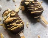 Foto del paso 3 de la receta: Mini Magnum de galleta y caramelo fit 🍦🍪🍫