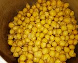 A picture of step 2 of Chole bhature.