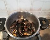 Foto del passaggio 2 della ricetta Cozze ripiene