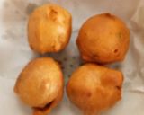 A picture of step 8 of Vada Pav.