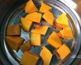 Foto langkah ke 1 dari resep Bolu Kukus Labu Parang.