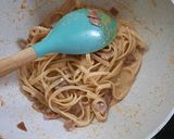 Foto langkah ke 5 dari resep Fettucinne Carbonara Simple.