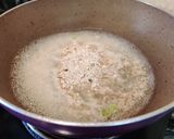A picture of step 2 of Oil Less Masala Oats.