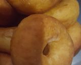 Foto langkah ke 4 dari resep Donat Ubi Rambat 1 kali Proofing Ngembang Lembut.