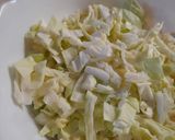Foto del paso 1 de la receta: Langostinos al ajillo con col