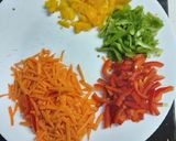 A picture of step 2 of Singaporean rice noodles.