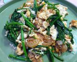 รูปขั้นตอนการทำที่ 1 ของ ผักเชียงดาผัดไข่กุ้งแห้ง🥚
