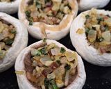 Töltött gombafejek recept fázis 2 fotója