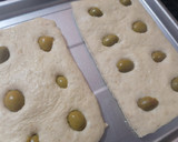 Foto del paso 5 de la receta: Ciabatta artesanal con aceitunas