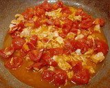 A picture of step 3 of Farfalle with Tuna, Cherry Tomatoes, and Cream Cheese.