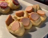 Foto langkah ke 6 dari resep Roti sosis caterpilar breadmaker.
