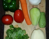 Foto del paso 1 de la receta: Sopa de verduras con pollo