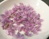 Une image de l'étape 2 de Beurre de fleurs de ciboulette.