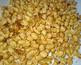 Foto langkah ke 5 dari resep Kacang Bawang (tanpa rebus dan santan) resep simple rumahan🧄|| Resep 2.