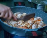 Foto del passaggio 4 della ricetta Biryani (riso con pollo speziato) di Saba
