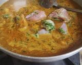 A picture of step 5 of Chicken curry.