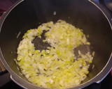 Foto del paso 1 de la receta: Sepia guisada con arroz blanco