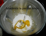 Foto del paso 2 de la receta: Magdalenas mambo