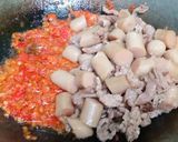 Foto langkah ke 3 dari resep Tumis Daging Sosis Pedas.