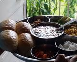 A picture of step 4 of Spicy sprouted misal pav.