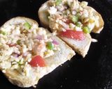 A picture of step 4 of Chilli garlic cheese toast.