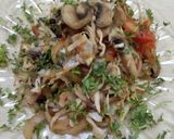 A picture of step 3 of Veggie_mushroom salad.