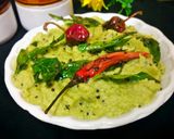 स्पाइसी ग्रीन कोकोनट चटनी (Spicy Green Coconut Chutney Recipe in रेसिपी चरण 8 फोटो