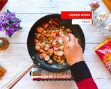 Foto langkah ke 3 dari resep Seblak Komplit Spesial.