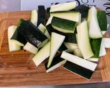 Une image de l'étape 5 de Duo de courgettes et aubergine chinoise aux gingembre et épices.
