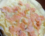 Foto del passaggio 3 della ricetta Torta Salata con Salmone affumicato-patate e robiola