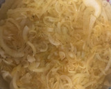 Foto del paso 3 de la receta: Tarta/empanada de cebolla y queso🧀🧅