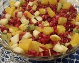 صورة لخطوة 7 من وصفة سلطة فواكة بالعصير🍸 🍏🍊🍎🍇