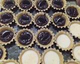 Foto langkah ke 4 dari resep Mini Pie Brownies.