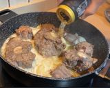 Foto del paso 3 de la receta Rabo de toro a la cerveza