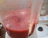 Foto del paso 1 de la receta: Mousse de frutillas 🍊🍓🍓🍓🍊🍊🍊🍊