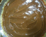 Foto del paso 3 de la receta: Torta de crocante de avena y dulce de leche "Abuela María"