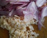 Foto langkah ke 1 dari resep Nasi Goreng - Telor.
