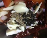 A picture of step 3 of King fish sambal.