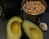 Foto del paso 1 de la receta: Hummus de palta súper cremoso con nachos