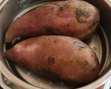 A picture of step 2 of Stir Fried Sweet Potato.