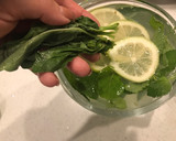 Foto del paso 3 de la receta: Agua alcalinizante detox