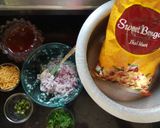 A picture of step 1 of Bengali Jhalmuri.