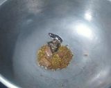 A picture of step 2 of Vengaya Kosamalli (Onion Sambar).