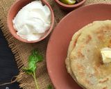 A picture of step 7 of Aloo Paratha.