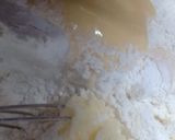A picture of step 3 of Marie biscuits cookies.