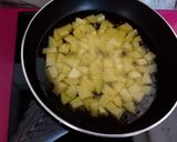 Foto del paso 2 de la receta: Achicoria salteada con patatas y huevo