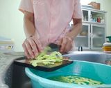 รูปขั้นตอนการทำที่ 2 ของ มะระผัดไข่ ใส่ใจสุขภาพ