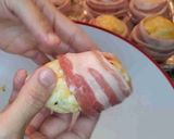 Foto del paso 10 de la receta: Papas rellenas con queso envueltas en tocino🌺