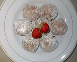 Foto langkah ke 5 dari resep 150. Mochi Coklat Strawberry.